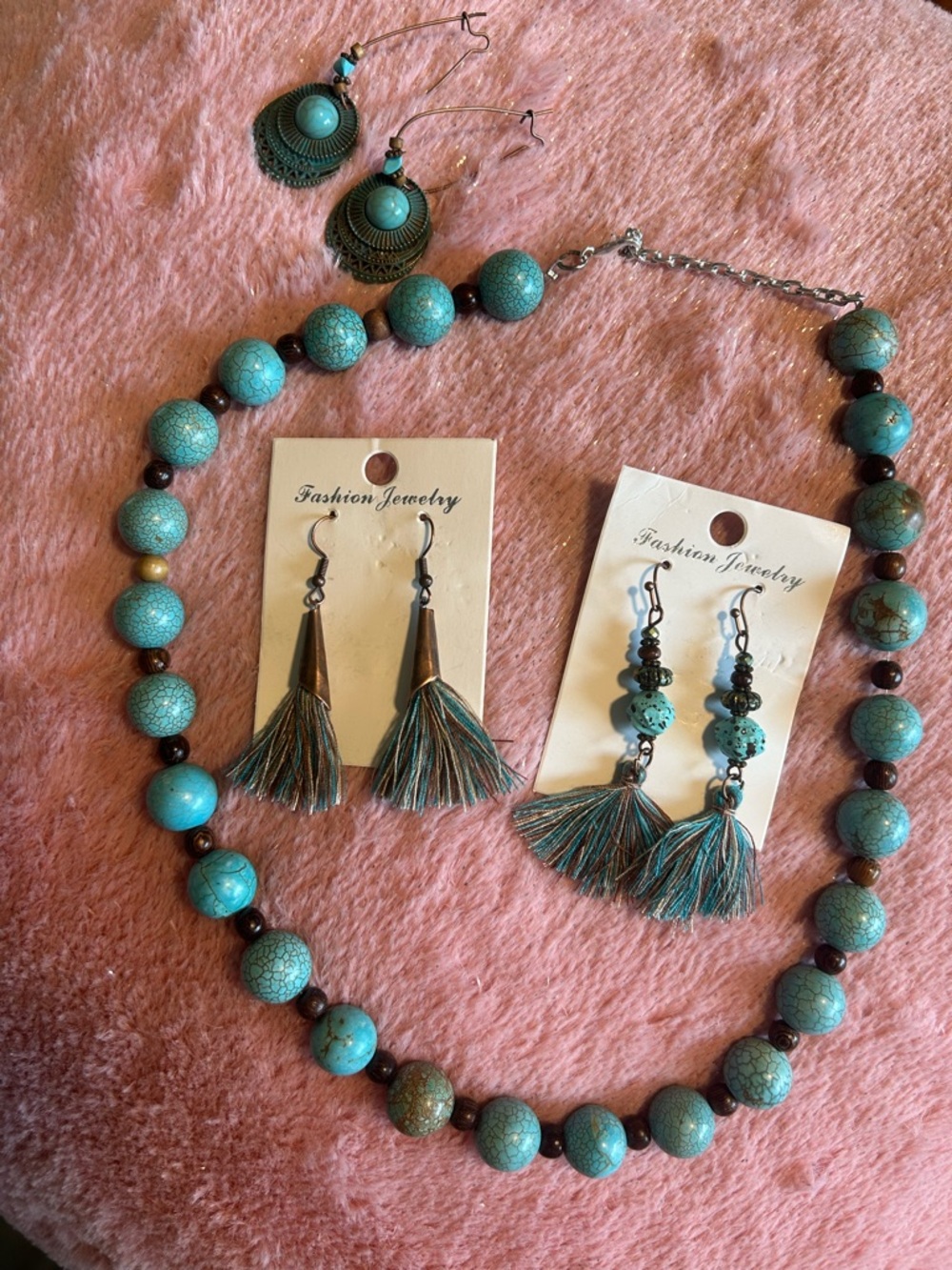 Fashion Jewelry Turquoise Bead Necklace with Tassel Earring Set